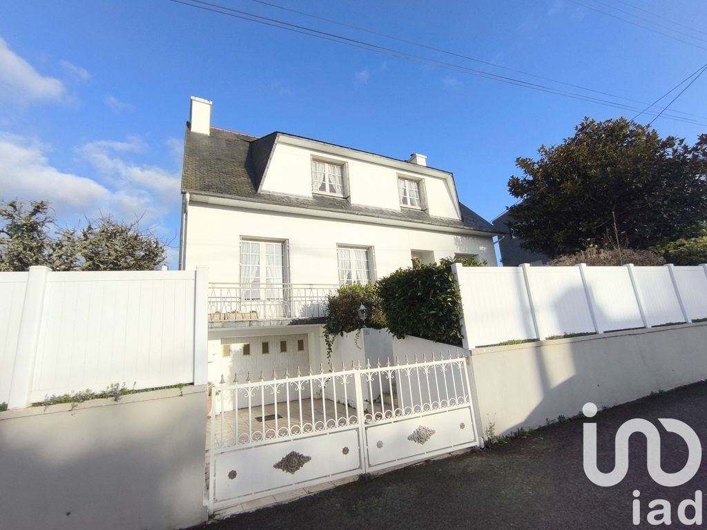 Achat maison à vendre 5 chambres 135 m² - Carhaix-Plouguer