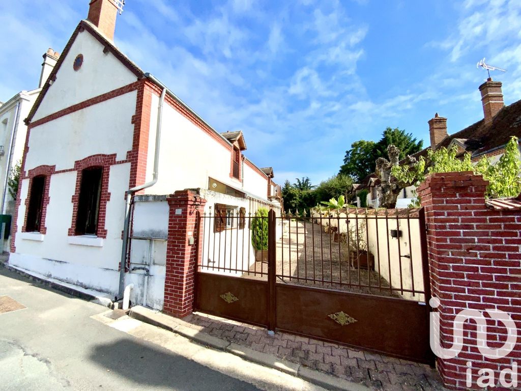 Achat maison à vendre 5 chambres 110 m² - Villefranche-sur-Cher