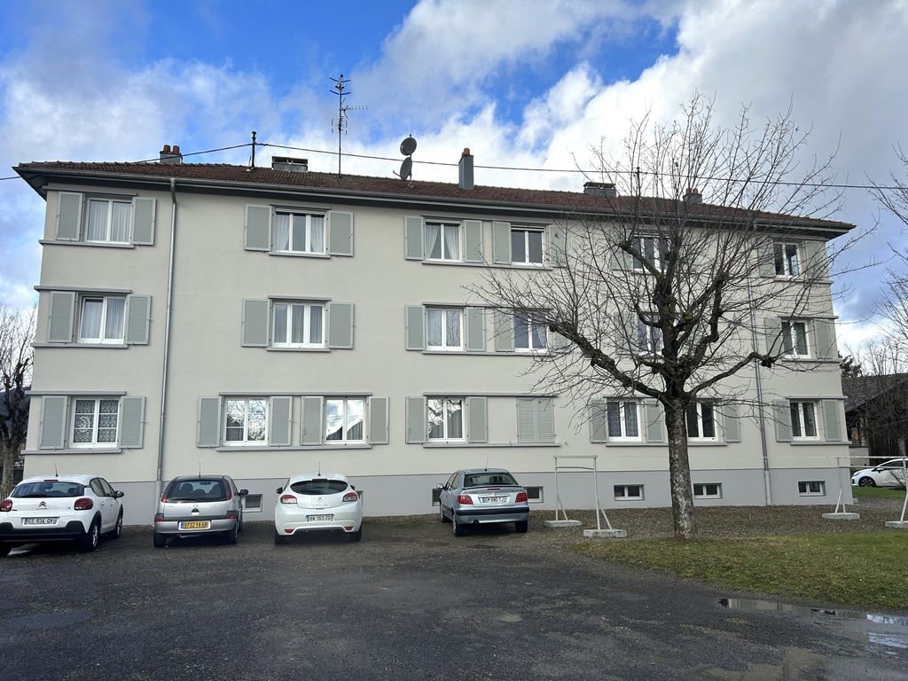 Achat appartement à vendre 4 pièces 7 880 m² - Cernay