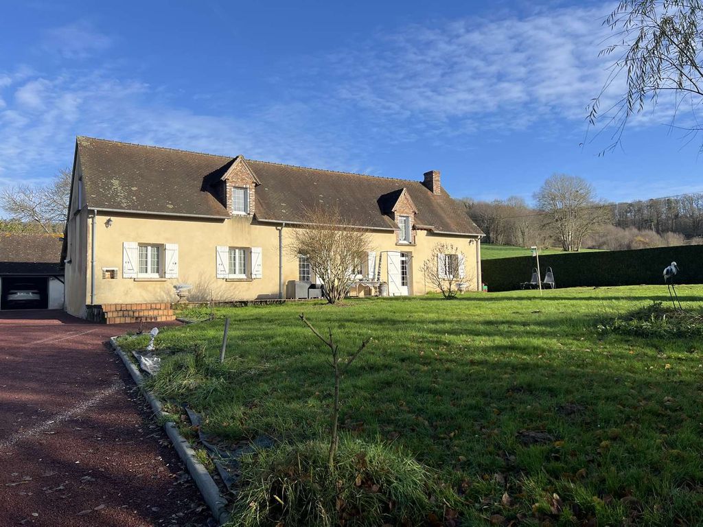 Achat maison à vendre 4 chambres 197 m² - La Chapelle-Montligeon