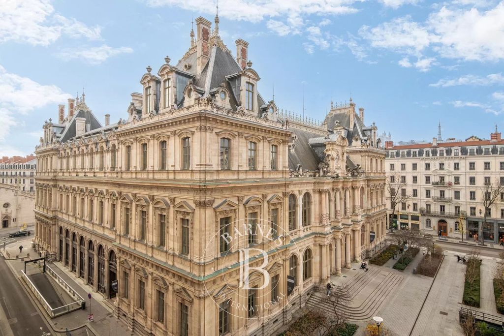 Achat appartement à vendre 4 pièces 135 m² - Lyon 2ème arrondissement