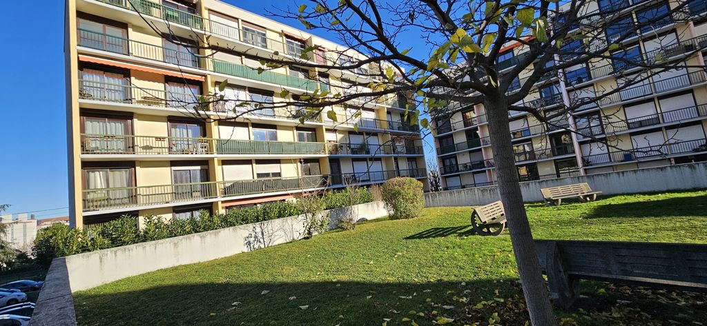 Achat appartement à vendre 3 pièces 66 m² - Clermont-Ferrand