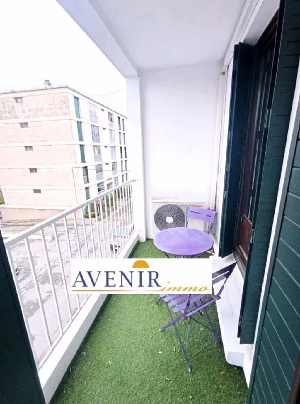 Achat appartement à vendre 4 pièces 84 m² - Allauch