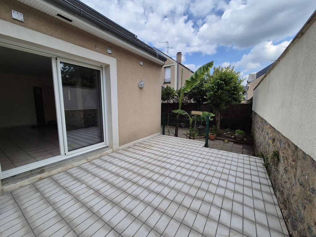 Achat maison à vendre 4 chambres 110 m² - Laval