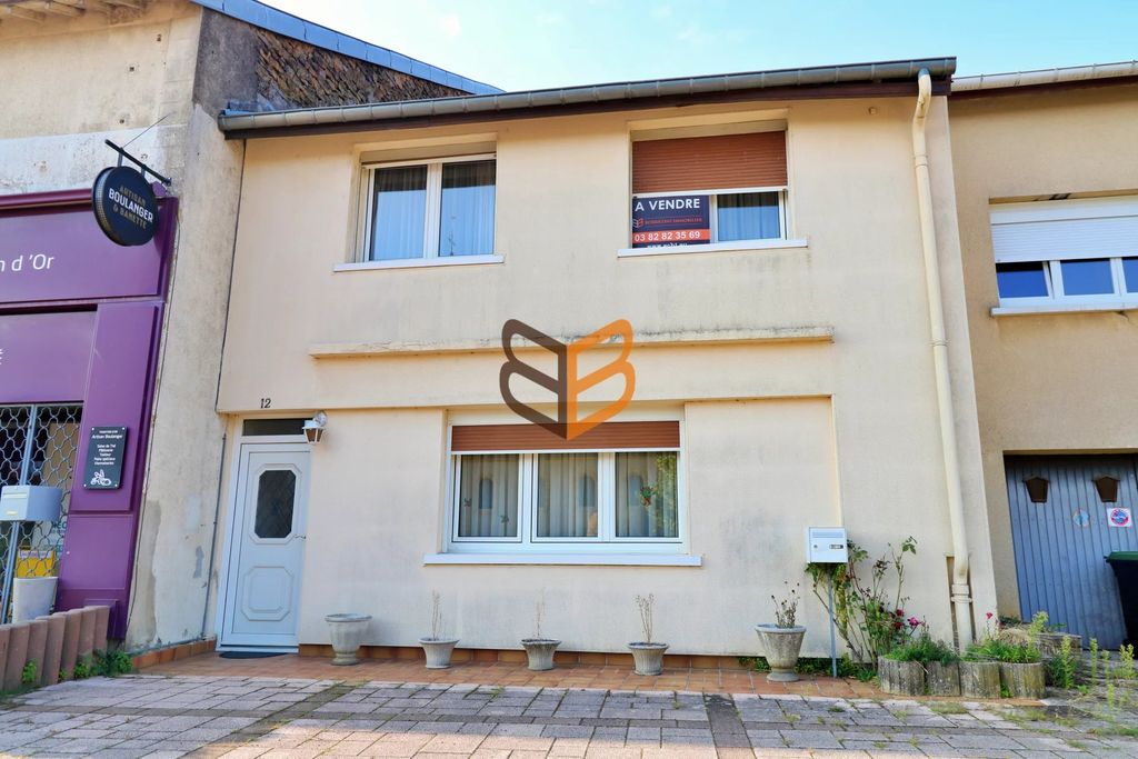 Achat maison à vendre 4 chambres 135 m² - Tressange