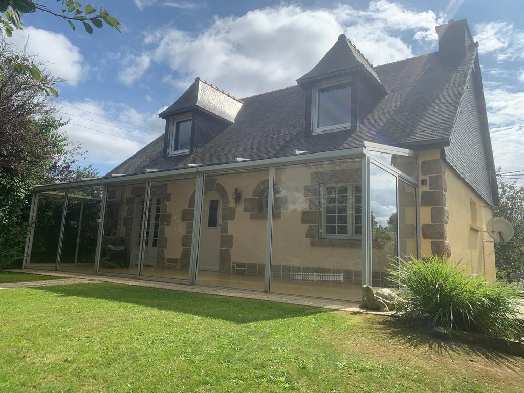 Achat maison à vendre 4 chambres 138 m² - Lannion