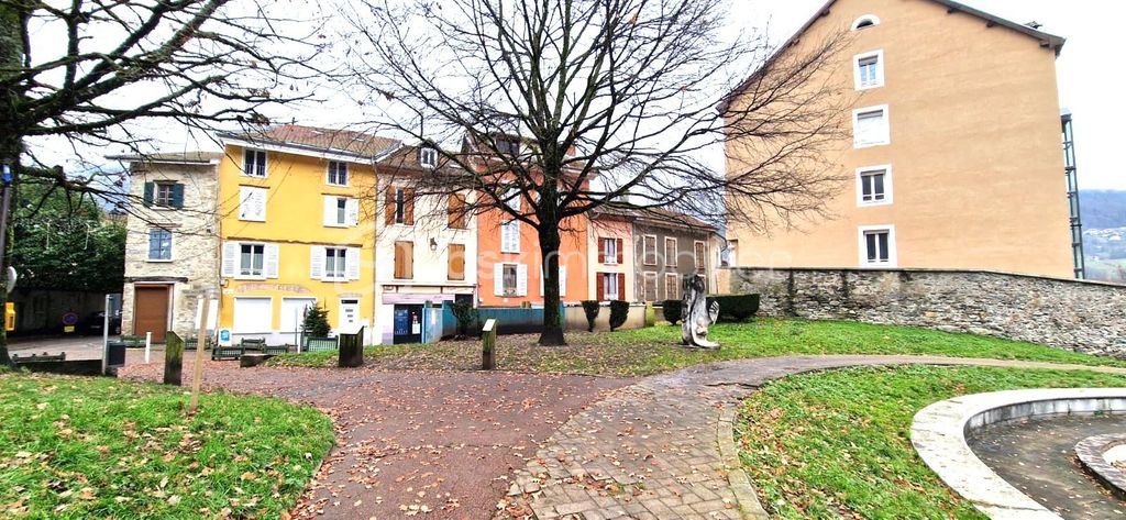 Achat appartement à vendre 3 pièces 70 m² - Allevard