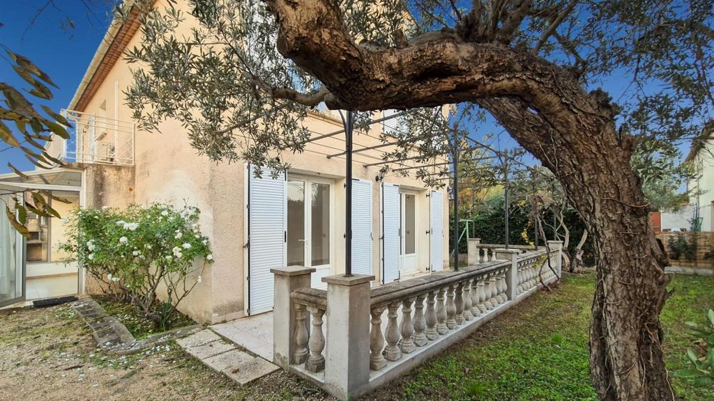 Achat maison à vendre 4 chambres 129 m² - Vedène