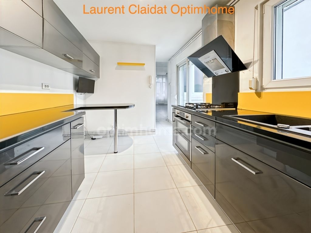 Achat maison à vendre 3 chambres 102 m² - Saint-Quentin