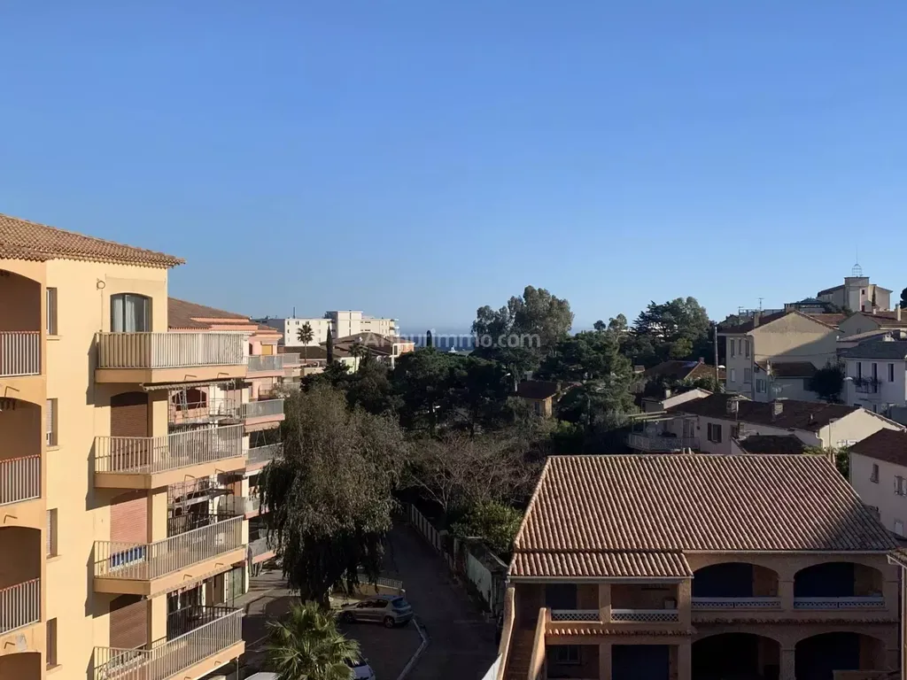 Achat appartement à vendre 2 pièces 25 m² - Sainte-Maxime