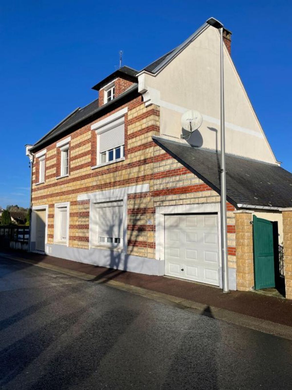 Achat maison à vendre 5 chambres 148 m² - Lisieux