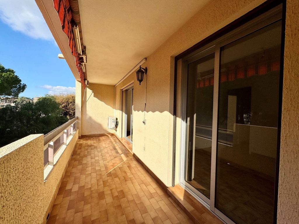 Achat appartement à vendre 2 pièces 34 m² - Sanary-sur-Mer