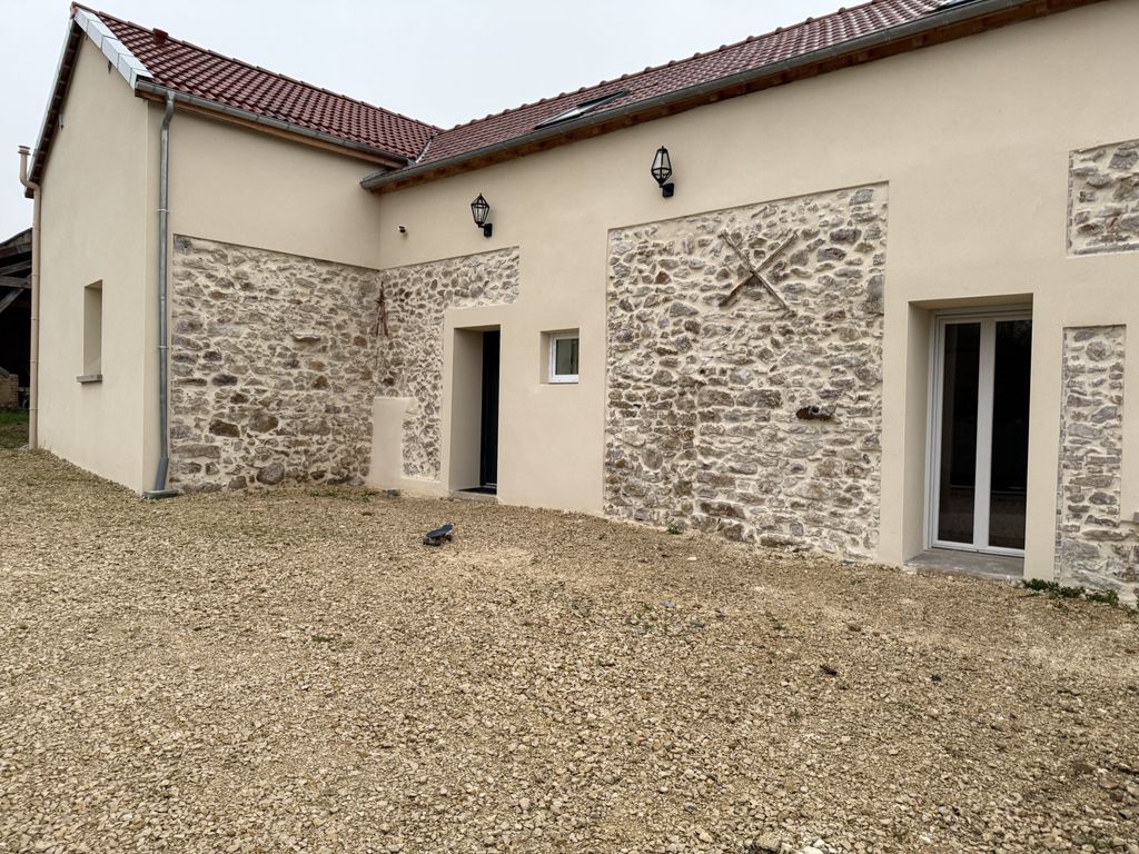 Achat maison à vendre 4 chambres 168 m² - Fontaine-Mâcon