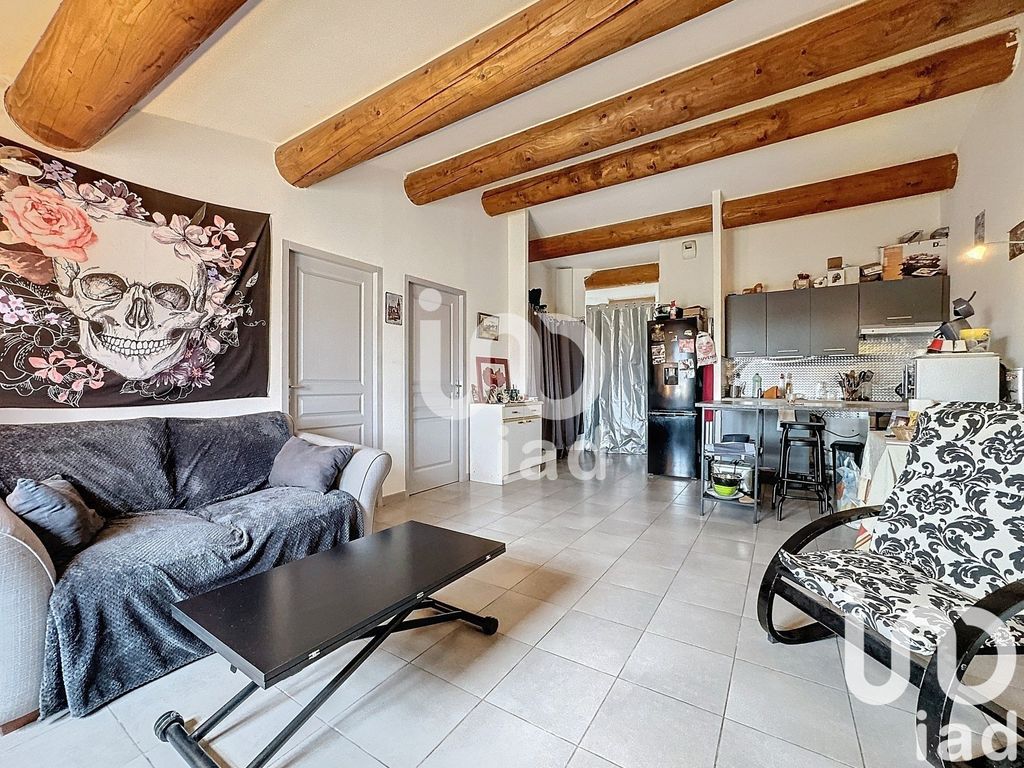 Achat appartement à vendre 3 pièces 62 m² - Saint-Mitre-les-Remparts