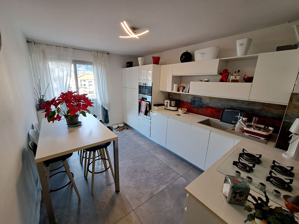 Achat appartement à vendre 3 pièces 77 m² - Gap