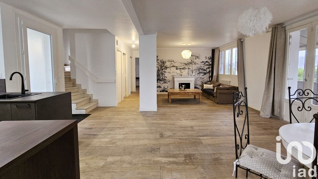 Achat maison à vendre 5 chambres 120 m² - Locqueltas