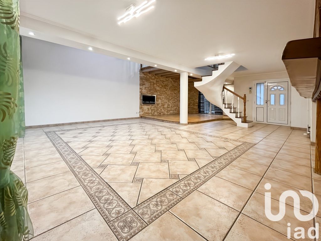 Achat maison à vendre 3 chambres 157 m² - Drancy