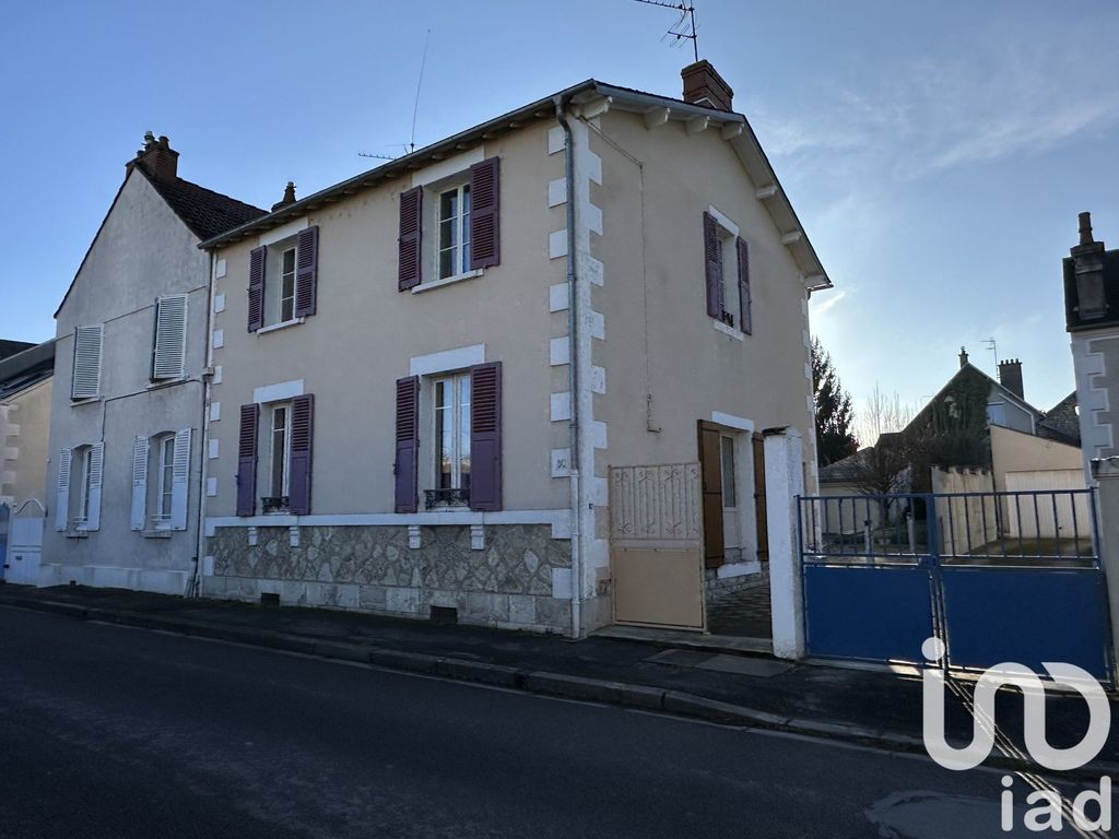 Achat maison à vendre 3 chambres 120 m² - Bourges