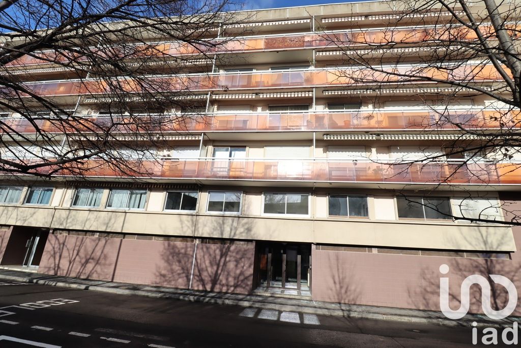 Achat appartement à vendre 5 pièces 98 m² - Clermont-Ferrand