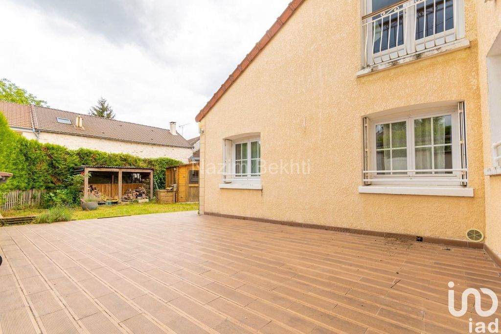 Achat maison à vendre 3 chambres 137 m² - Breuil-Bois-Robert