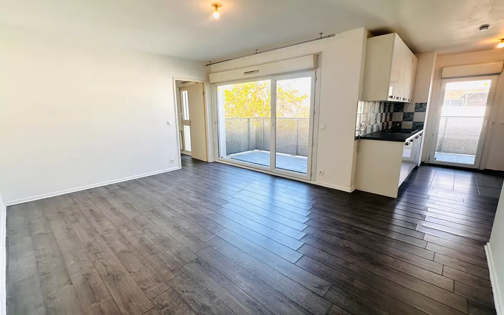 Achat appartement à vendre 4 pièces 77 m² - Pantin