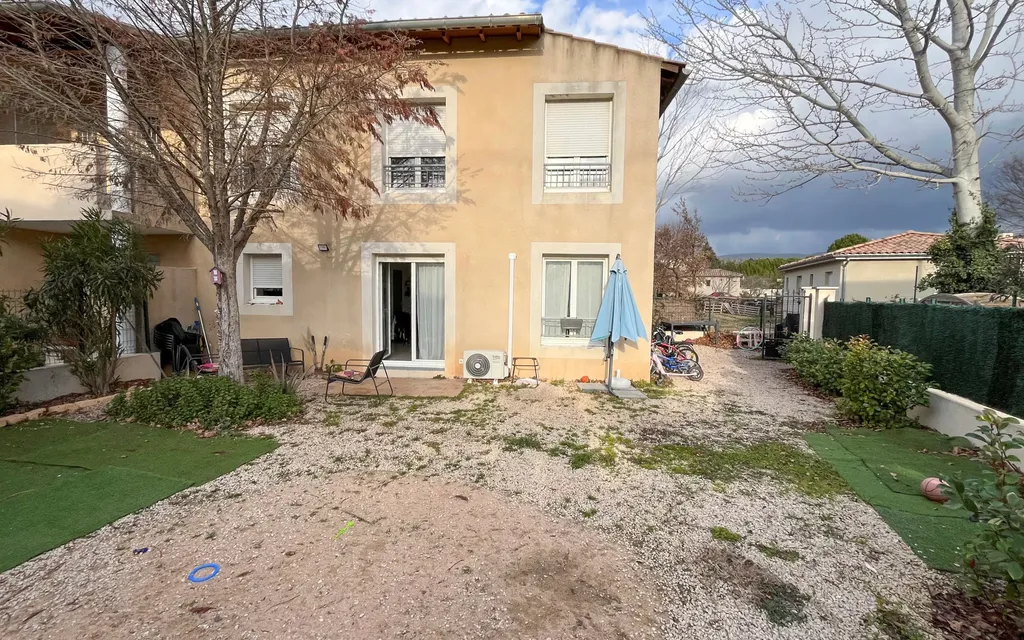 Achat appartement à vendre 4 pièces 87 m² - L'Isle-sur-la-Sorgue