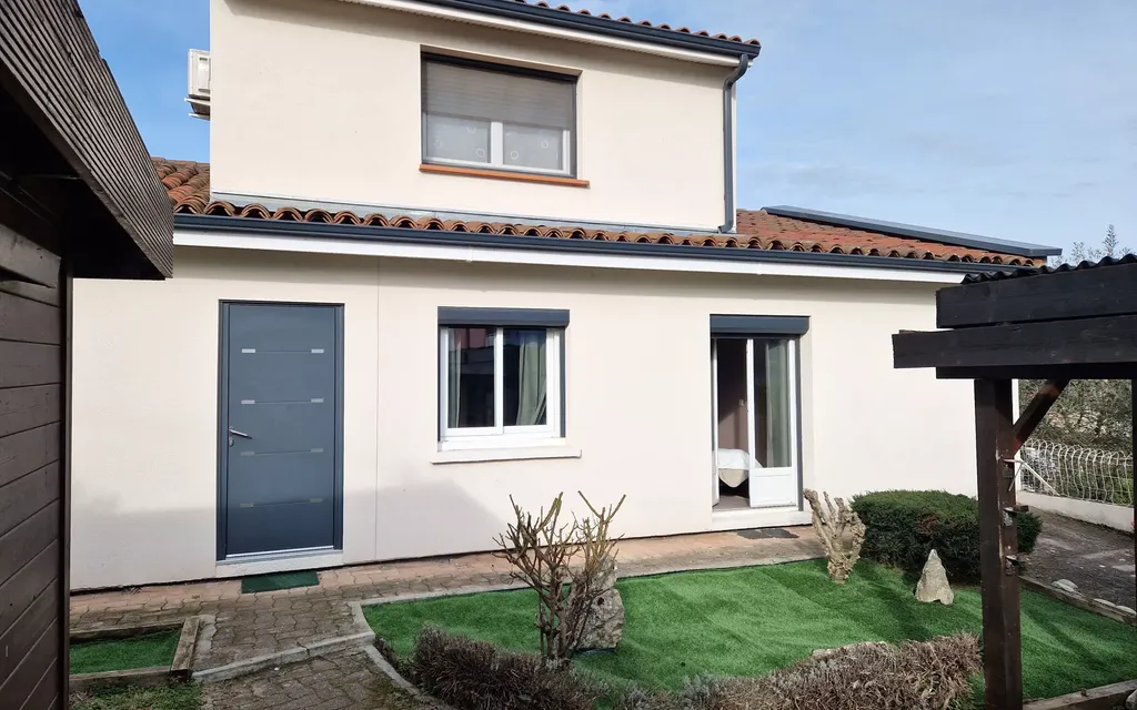 Achat maison à vendre 5 chambres 155 m² - Auzeville-Tolosane