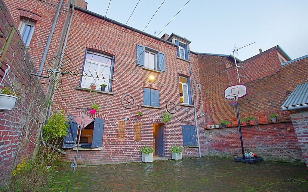 Achat maison à vendre 5 chambres 115 m² - Roye