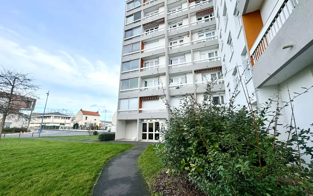 Achat appartement à vendre 4 pièces 104 m² - Fleury-les-Aubrais