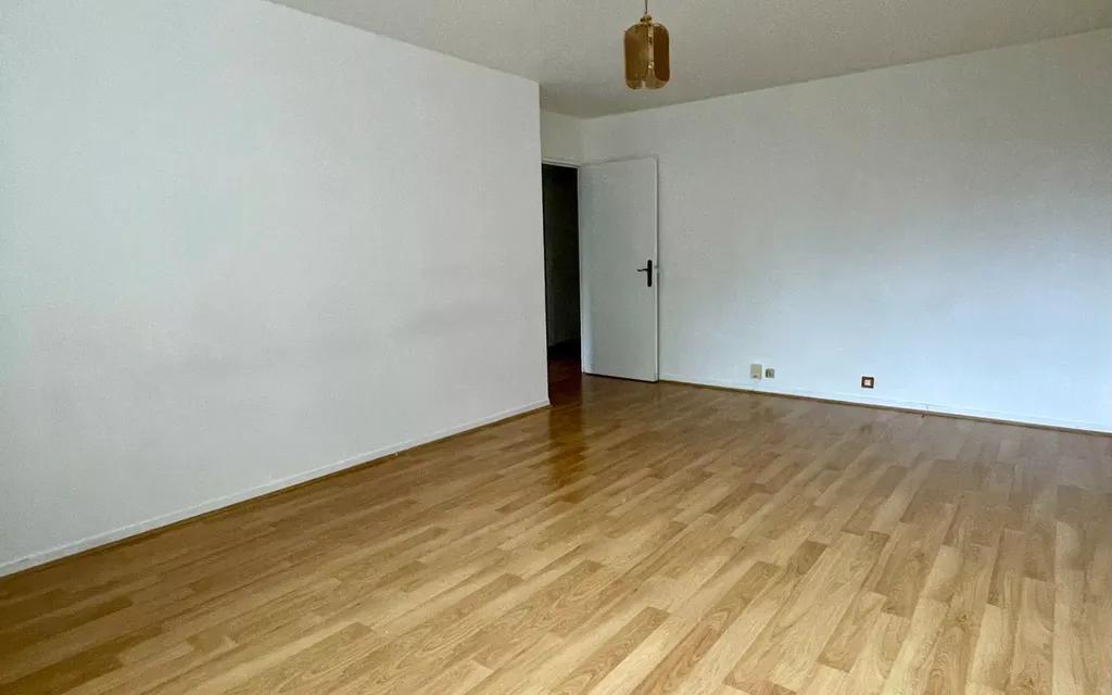 Achat appartement à vendre 2 pièces 55 m² - Les Ulis