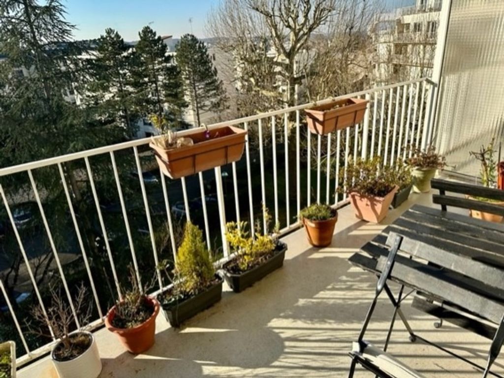 Achat appartement à vendre 3 pièces 66 m² - Versailles