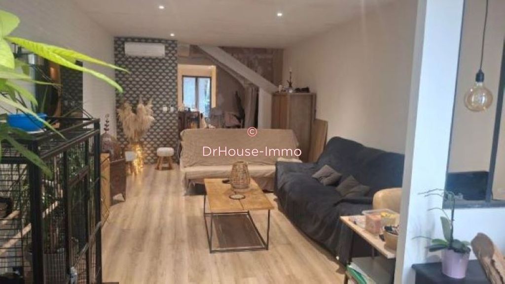 Achat maison à vendre 2 chambres 90 m² - Sainte-Livrade-sur-Lot