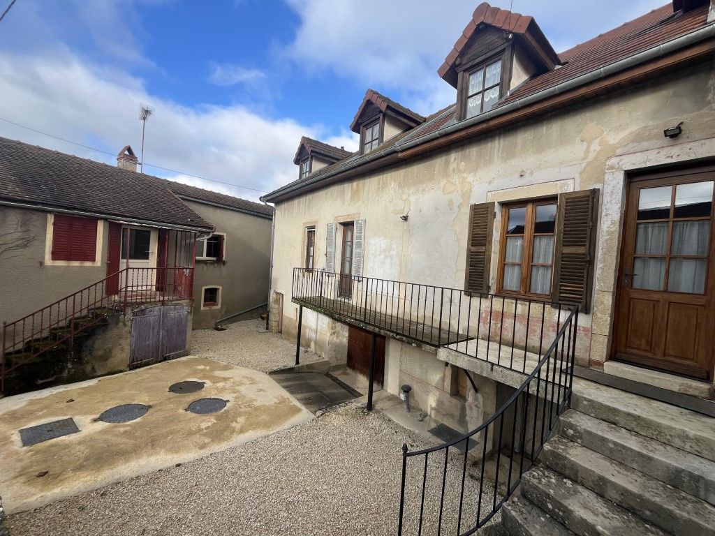 Achat maison à vendre 4 chambres 127 m² - Marigny-le-Cahouët