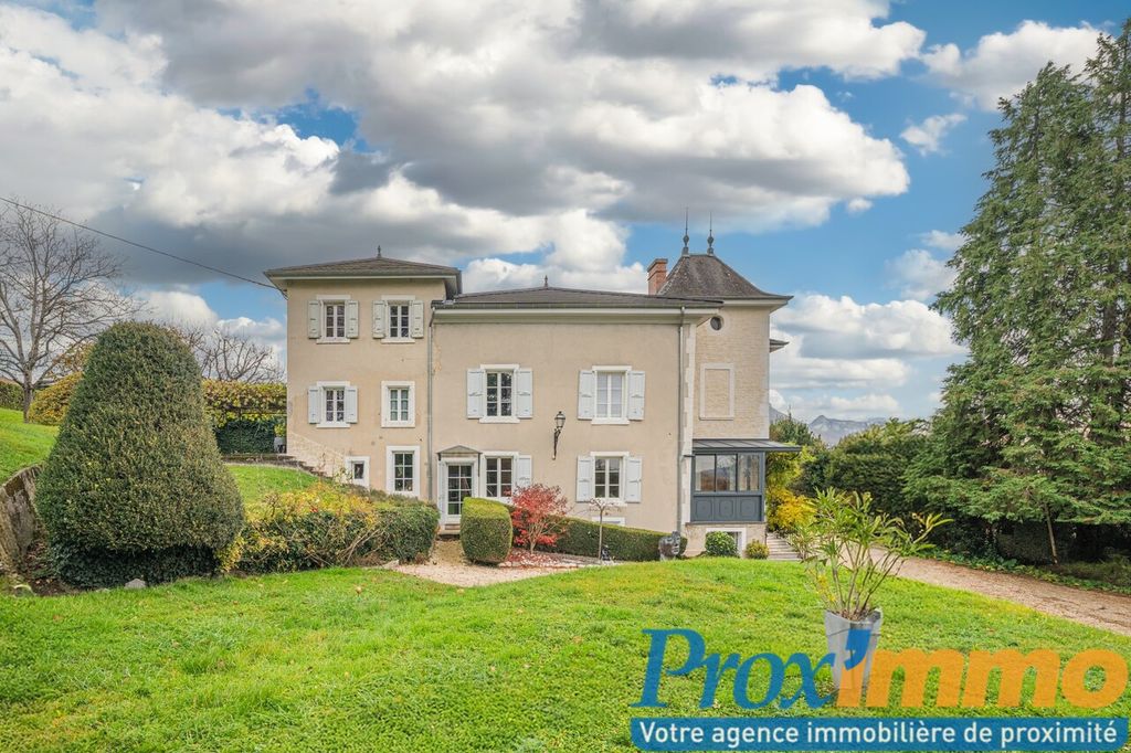 Achat maison à vendre 5 chambres 436 m² - Grenoble