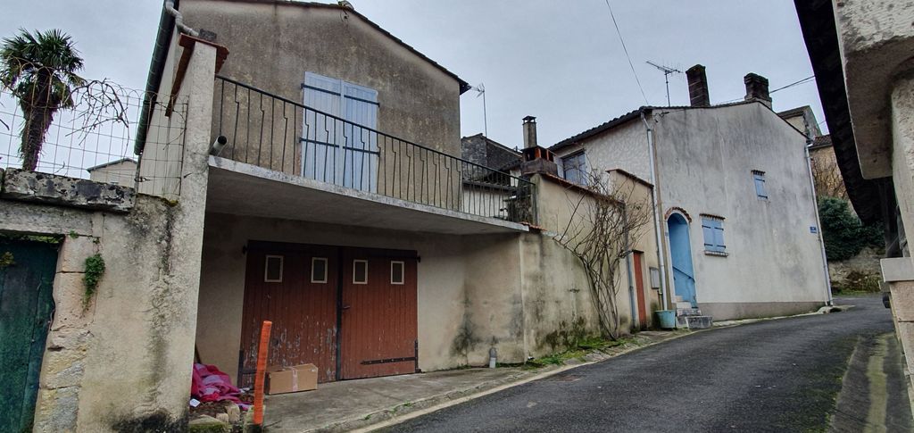 Achat maison à vendre 4 chambres 110 m² - Saint-Même-les-Carrières