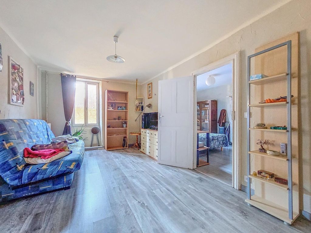 Achat appartement à vendre 2 pièces 56 m² - Saint-Étienne-Estréchoux