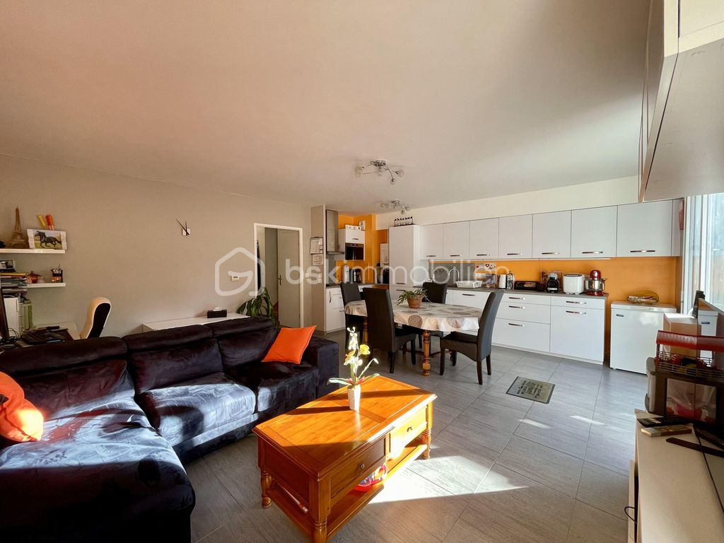 Achat maison à vendre 2 chambres 72 m² - La Verrière