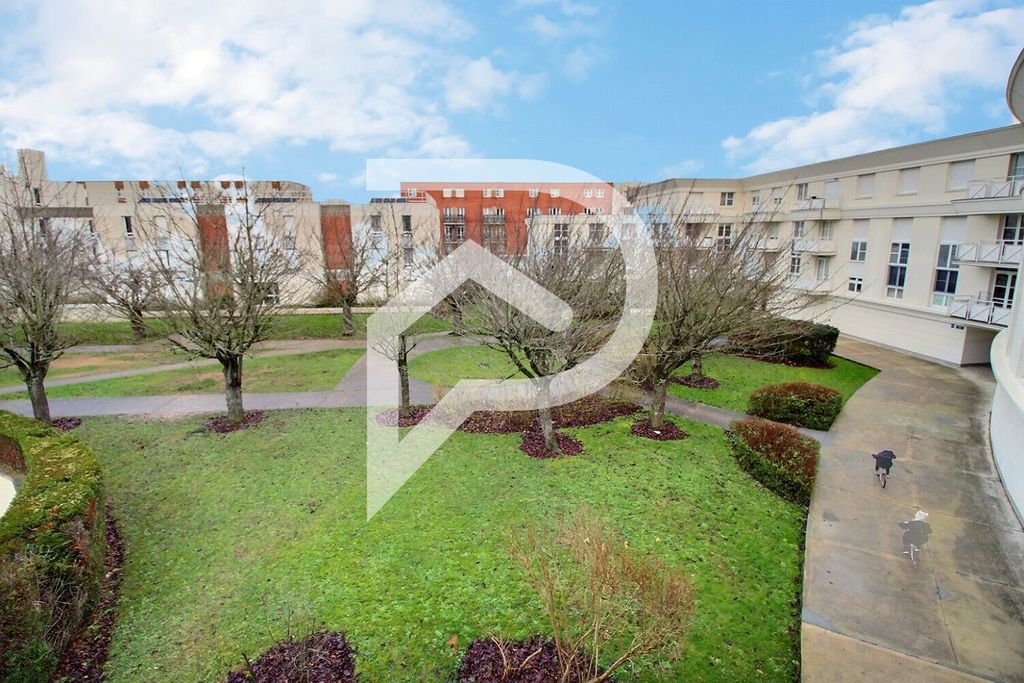 Achat appartement à vendre 3 pièces 65 m² - Montigny-le-Bretonneux