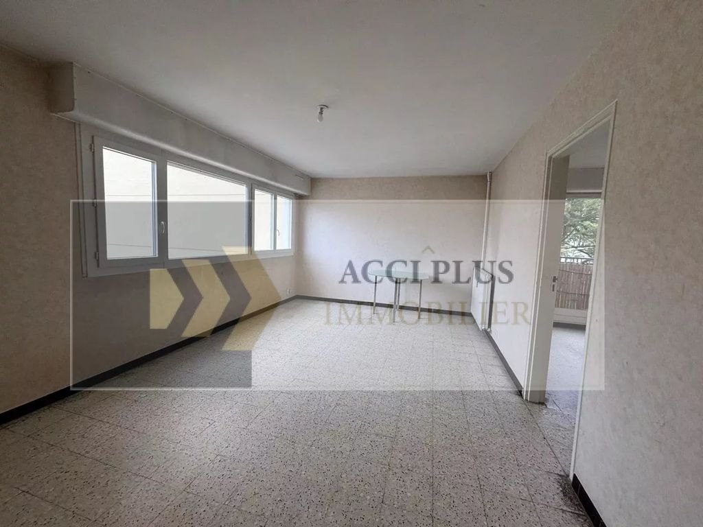 Achat appartement à vendre 2 pièces 50 m² - Nîmes