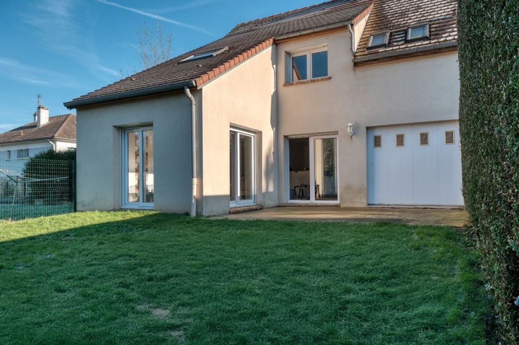 Achat maison à vendre 4 chambres 130 m² - La Verrière