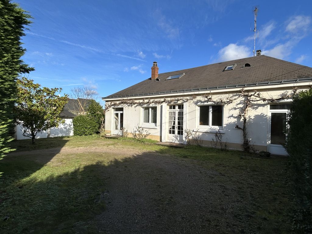 Achat maison à vendre 3 chambres 130 m² - Saumur