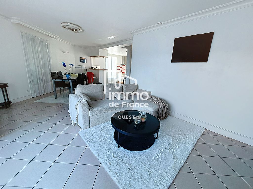 Achat appartement à vendre 4 pièces 106 m² - L'Huisserie