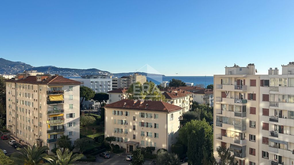 Achat appartement à vendre 3 pièces 61 m² - Nice