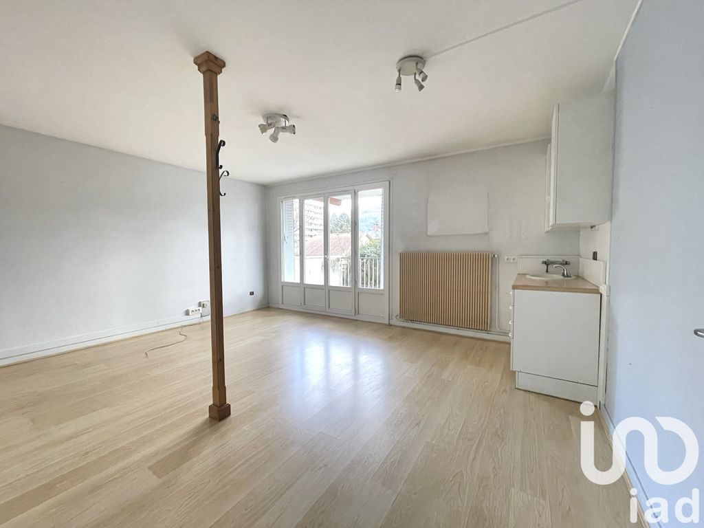 Achat appartement à vendre 4 pièces 83 m² - Saint-Martin-d'Hères