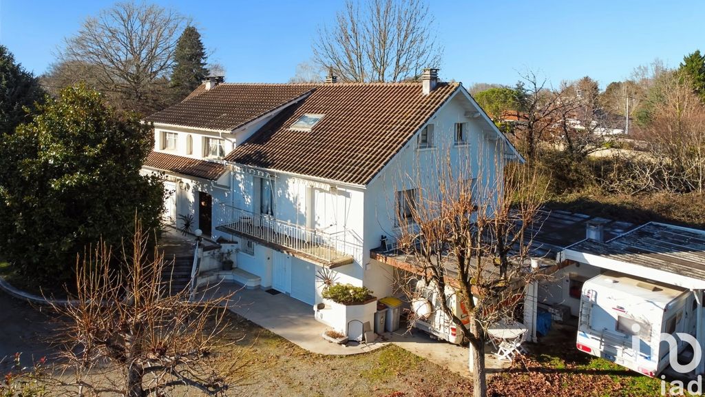 Achat maison à vendre 5 chambres 244 m² - Odos