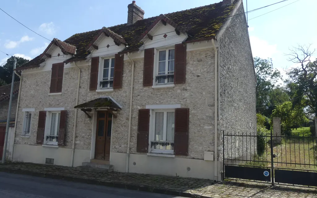 Achat maison à vendre 4 chambres 150 m² - Beton-Bazoches