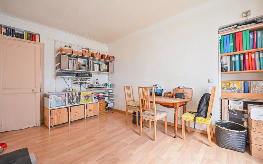 Achat appartement à vendre 3 pièces 53 m² - Paris 18ème arrondissement