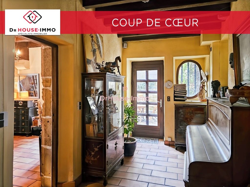 Achat maison à vendre 5 chambres 232 m² - Gannat