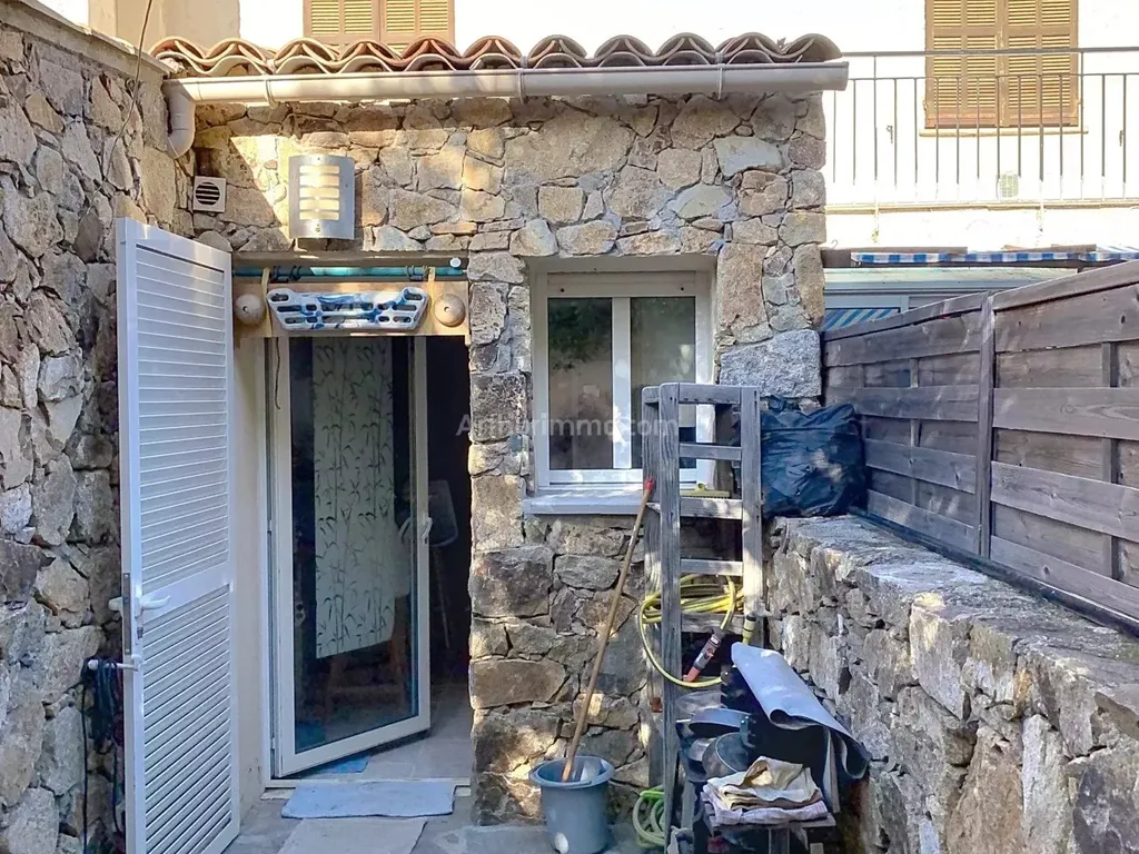 Achat appartement à vendre 2 pièces 29 m² - Calvi