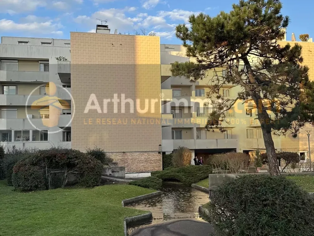 Achat appartement à vendre 3 pièces 72 m² - Bondy